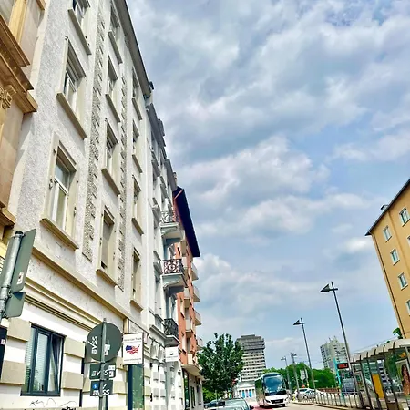 Comfort Frankfurt * Франкфурт-на-Майне